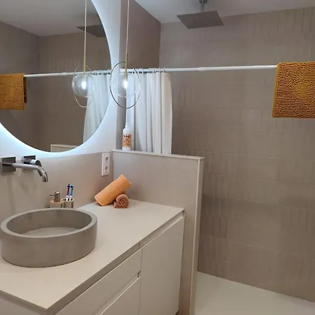 Apartmán De Playa, *